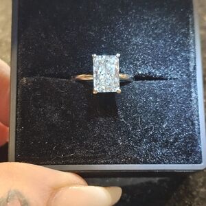 Stunning 3.02ct Radiant Lab Diamond Ring – D/VS2 Size 6.5